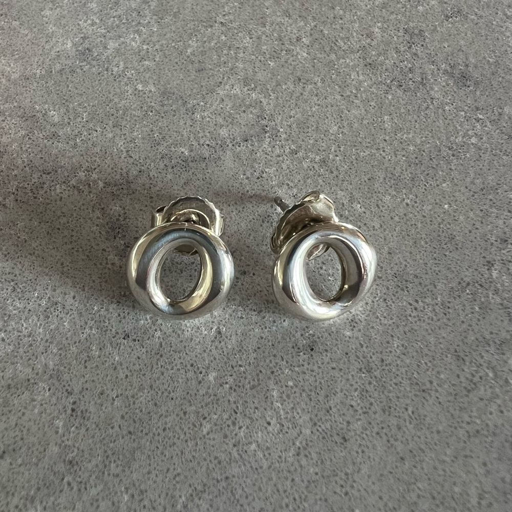 Tiffany & Co. Elsa Peretti ‘O’ Sterling Silver earrings